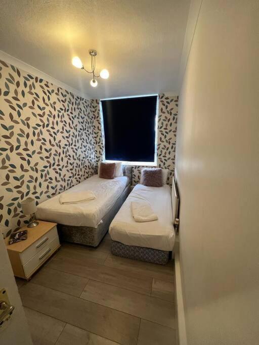 Modern, Family-Friendly Apartment By Hyde Park & Museums Londres Extérieur photo