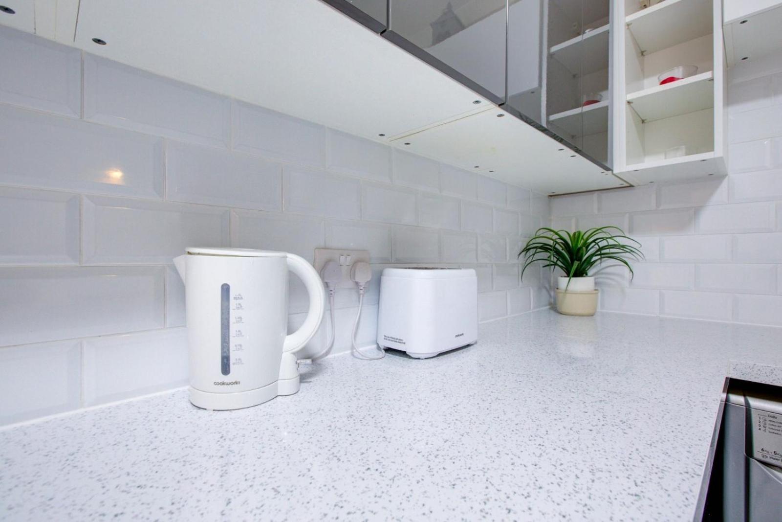 Modern, Family-Friendly Apartment By Hyde Park & Museums Londres Extérieur photo